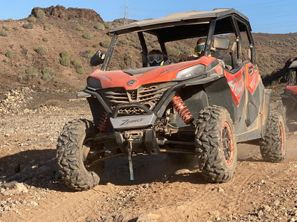 Buggy ZForce de dos plazas en una ruta off-road por Gran Canaria